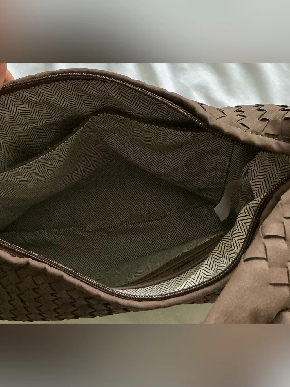 Intrecciato Style Shoulder Bag Woven Faux Leather Hobo Slouchy Brown Braided